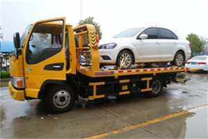 永兴附近拖车救援24小时服务热线